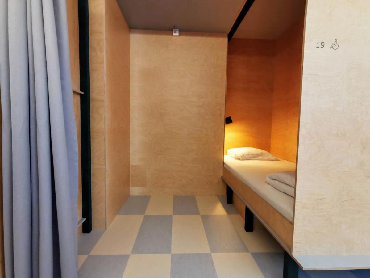 กรีน มาร์มอท แคปซูล โฮเต็ล ซูริค Hostel ซูริก ภายนอก รูปภาพ